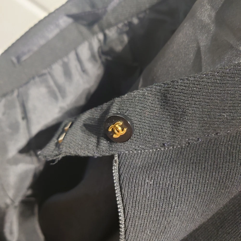 Vintage CHANEL pleated black dress pants - Picture 12 of 16